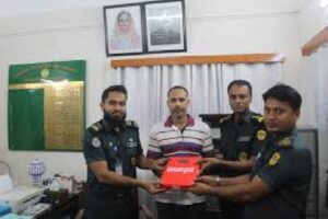 জেলারের দায়িত্ব । কারা কর্মকর্তা কর্মচারী